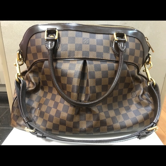 Louis Vuitton Damier Trevi PM Classic Handbag - Picture 2 of 3